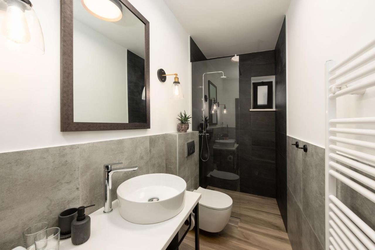 Apartments Alba Chiara カスタヴ エクステリア 写真