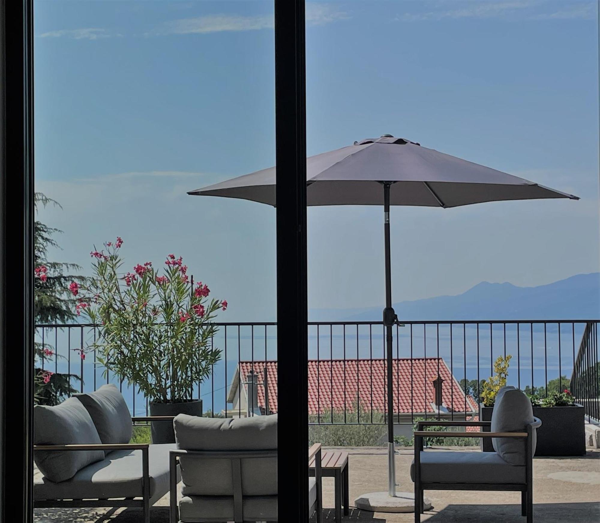 Apartments Alba Chiara カスタヴ エクステリア 写真