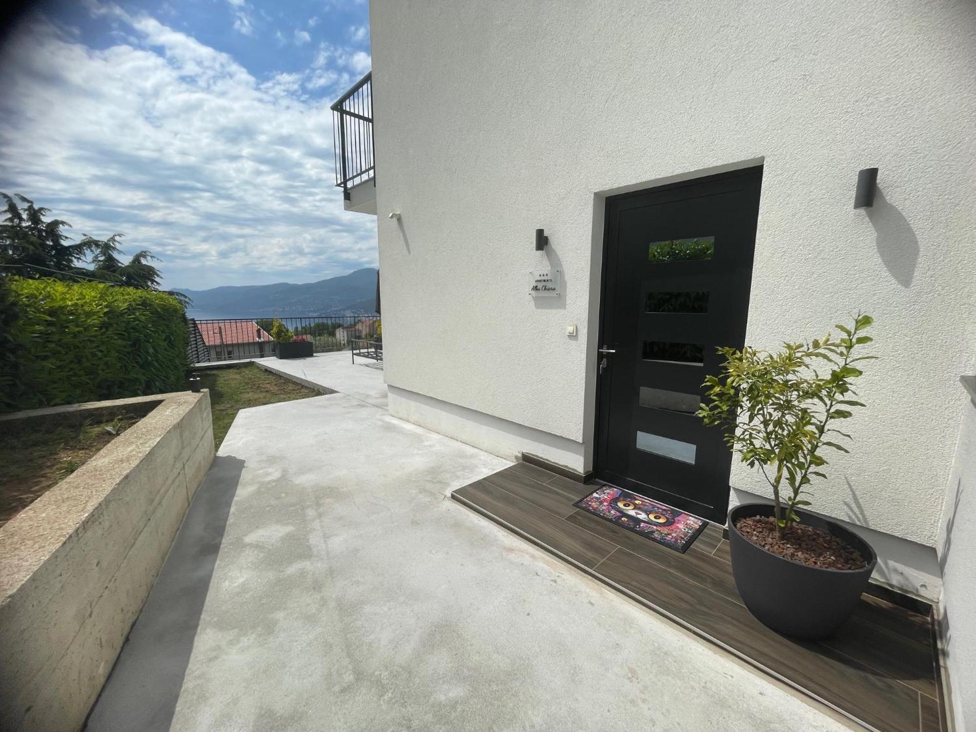 Apartments Alba Chiara カスタヴ エクステリア 写真